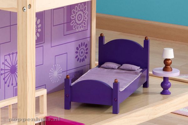 Hippe paarse slaapkamer.