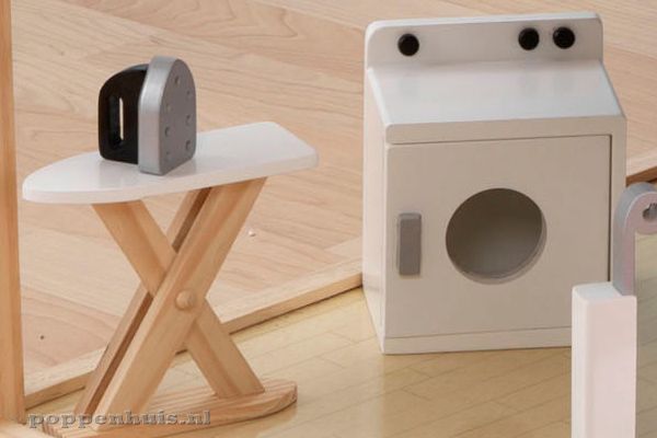 Wassen en strijken in je eigen poppenhuis.