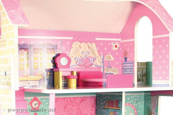 Gezellige slaapkamer met make-up tafel.