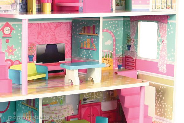 Compleet ingerichte woonkamer.